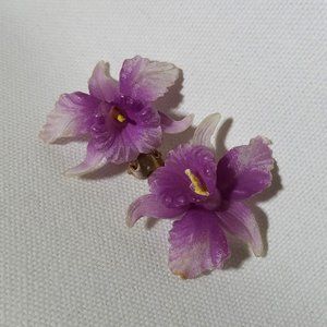 Vintage Lucite Purple Orchid Clip-on Earrings